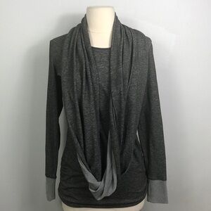 Lucy Athleisure Long Sleeve Infinity Scarf Collar Ruched Waist XS Gray Top Hood